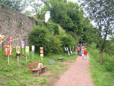 15kunstmauer2002