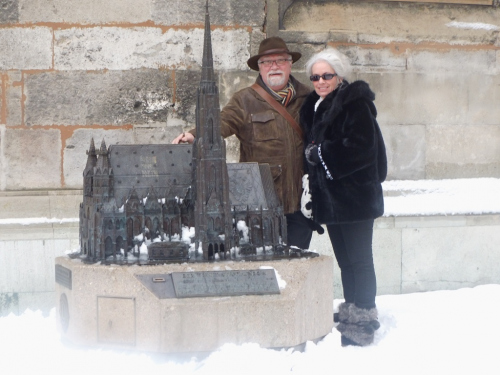 Gina und ich vorm Stephansdom in Wien